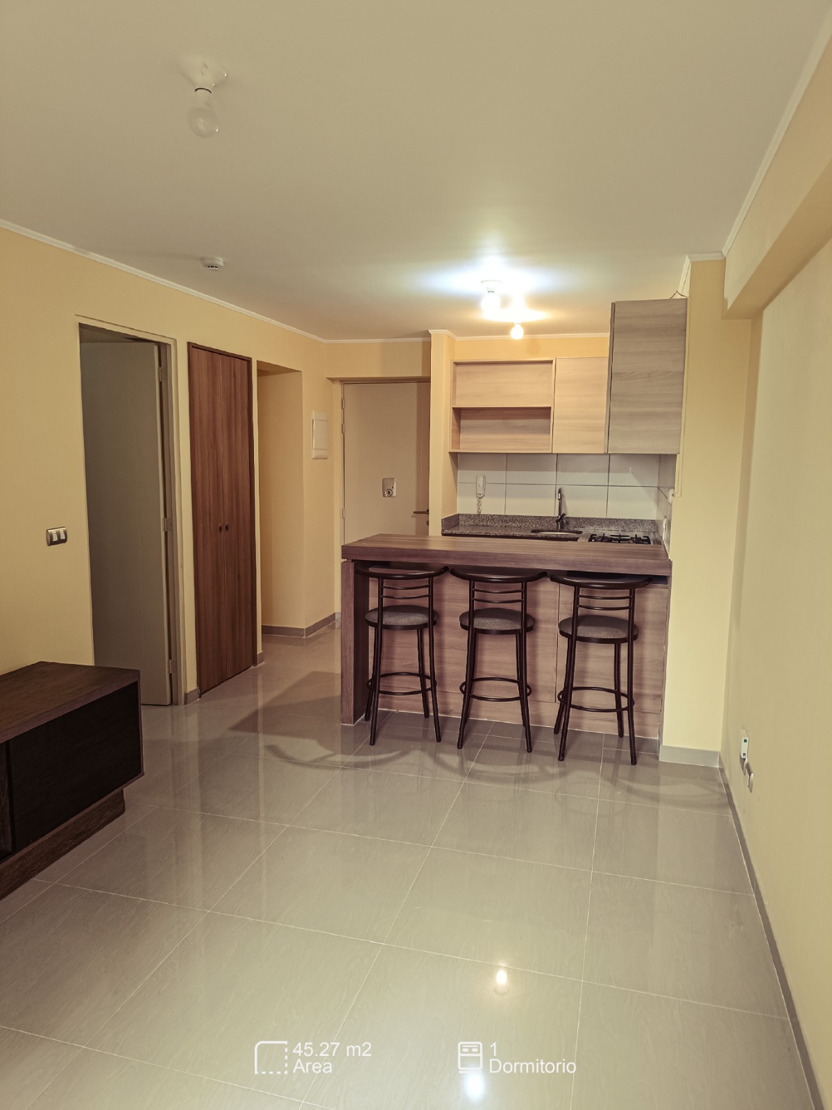 Moderno Departamento en Venta – Lince, límite con San Isidro 12